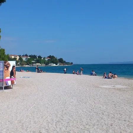 Kolovare Hotel