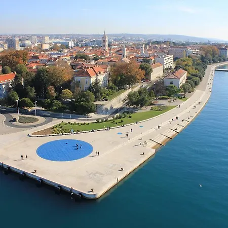 Hotel Kolovare 4*