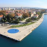 Hotel Kolovare 4*