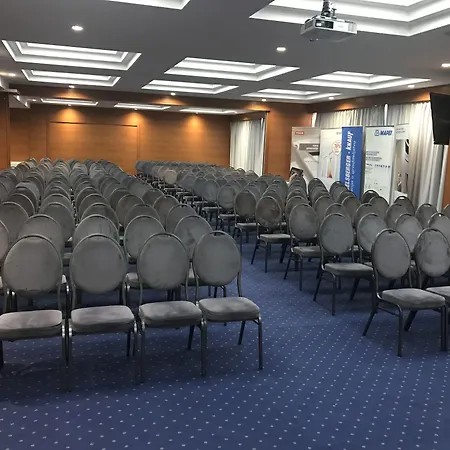 Kolovare Отель