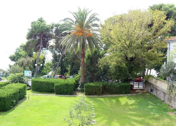 科洛瓦尔酒店 酒店 4*