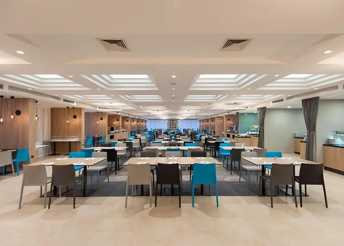 科洛瓦尔酒店 酒店